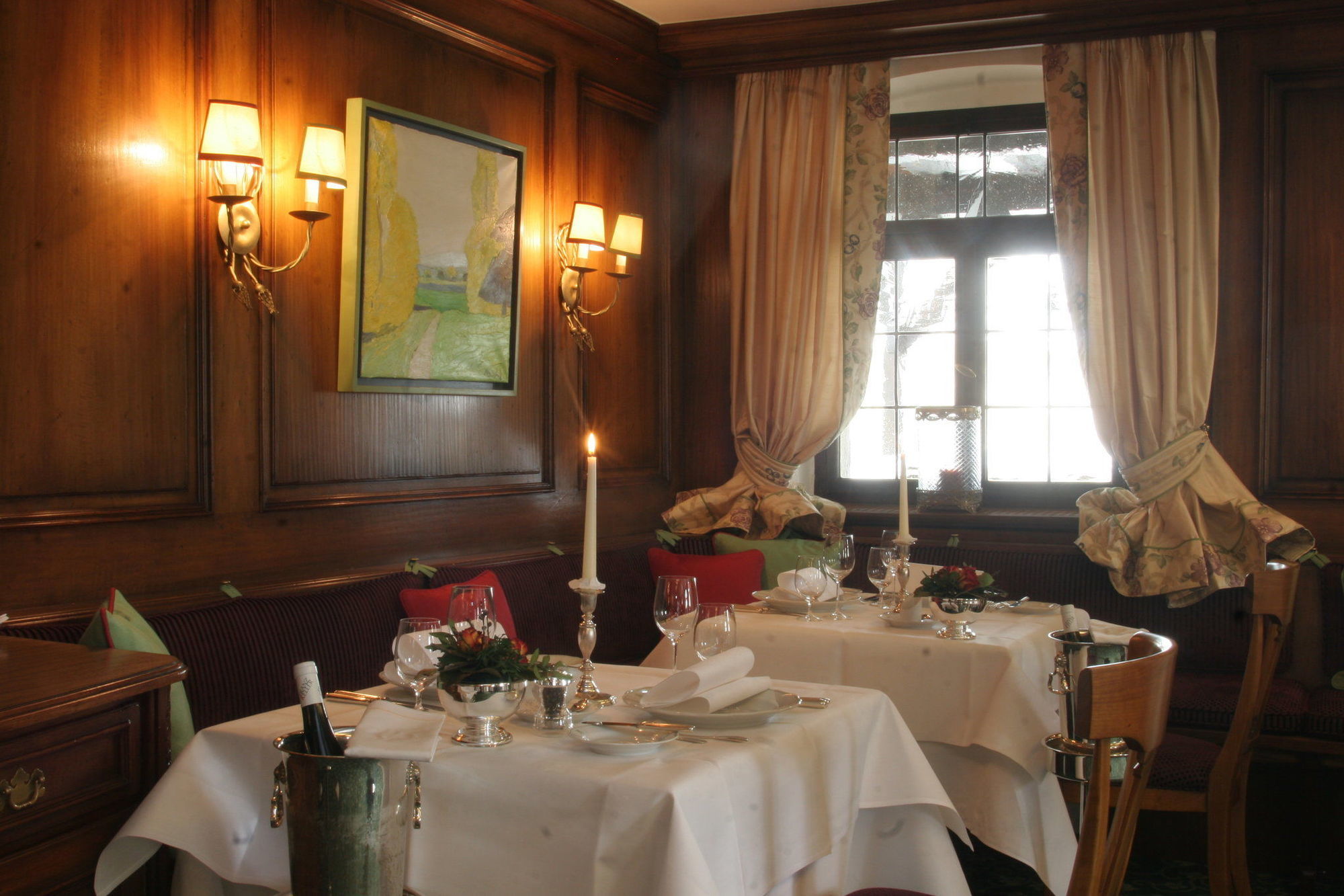 Hotel Schwarzer Adler Vogtsburg im Kaiserstuhl Restauracja zdjęcie
