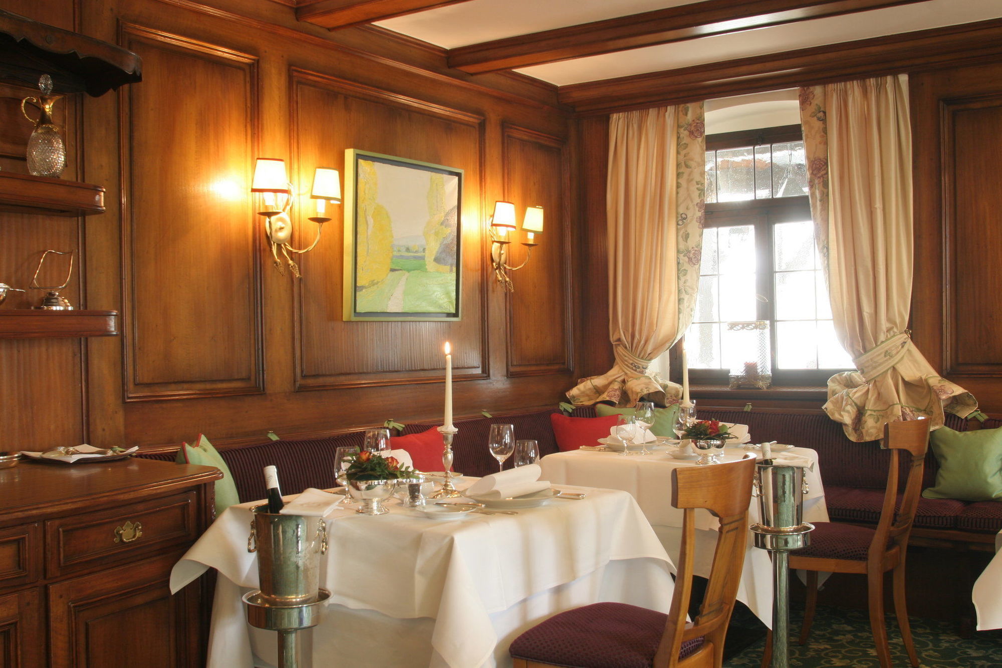 Hotel Schwarzer Adler Vogtsburg im Kaiserstuhl Restauracja zdjęcie