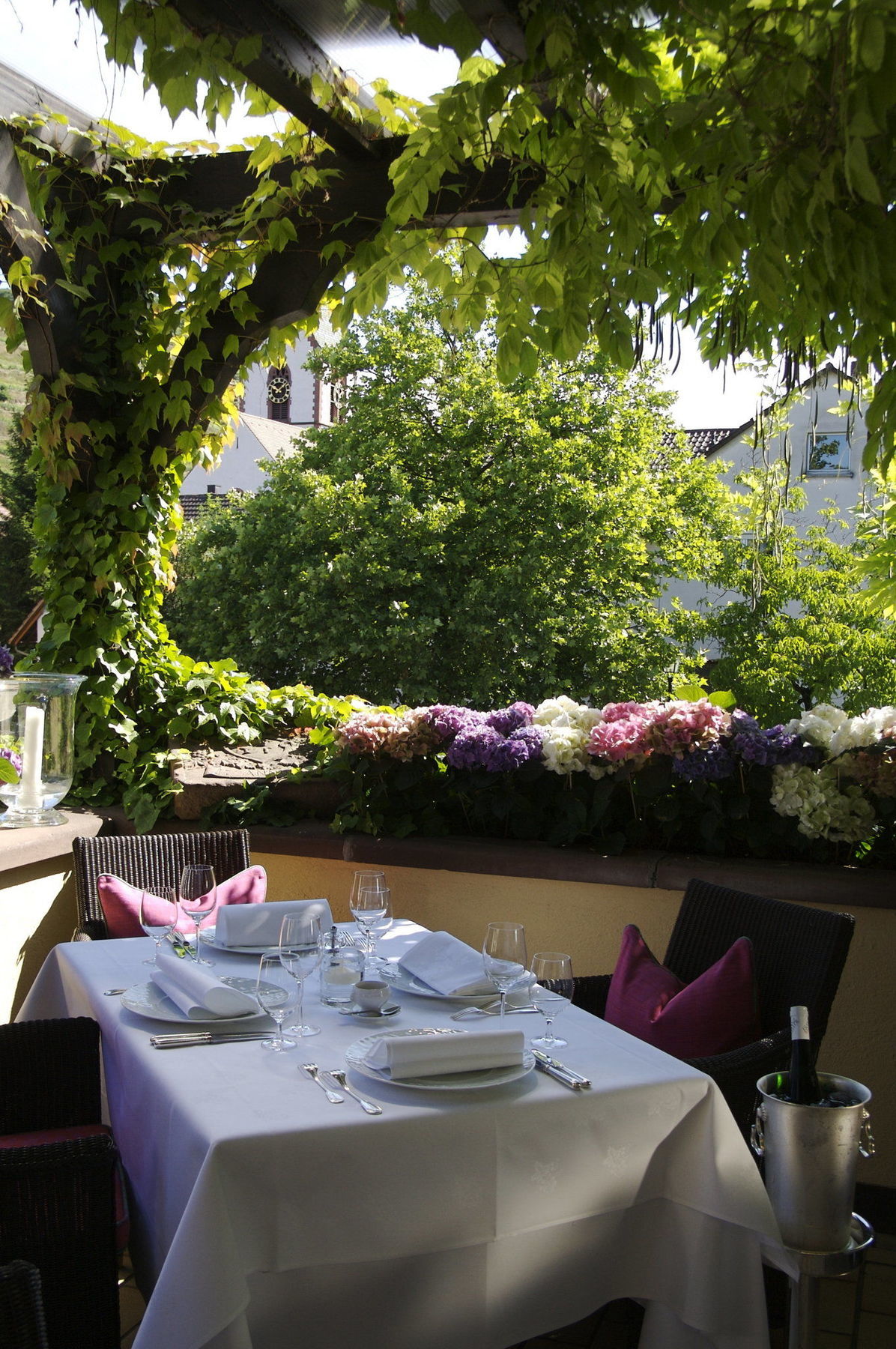 Hotel Schwarzer Adler Vogtsburg im Kaiserstuhl Restauracja zdjęcie